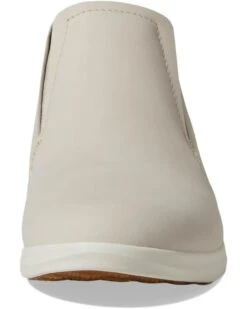 OluKai Hawai‘Iloa Manu Hope Boots -Mood Clothing Shop 51uVGCU9jL. AC SR736920